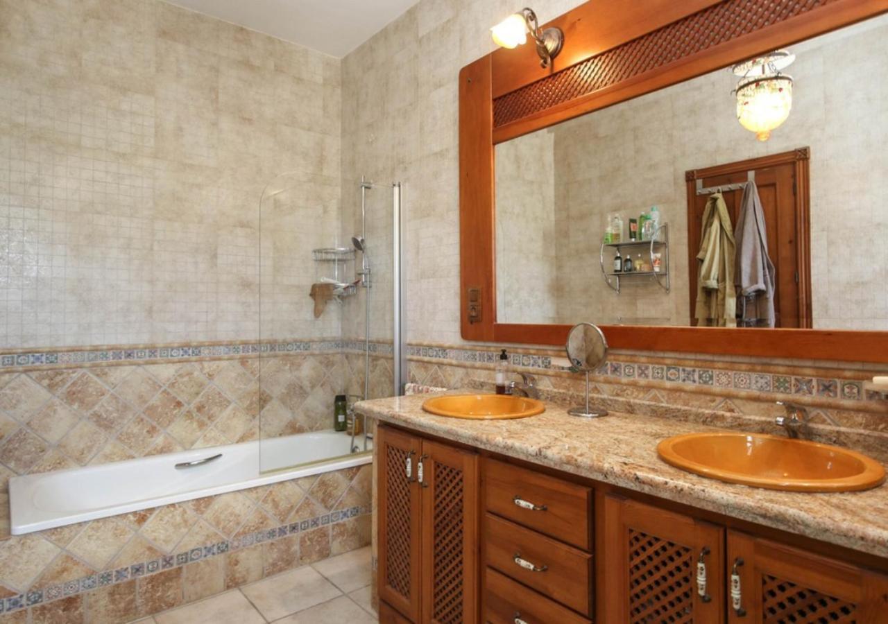 Spacious Villa With Exceptional Views In Malaga Casarabonela Exterior photo